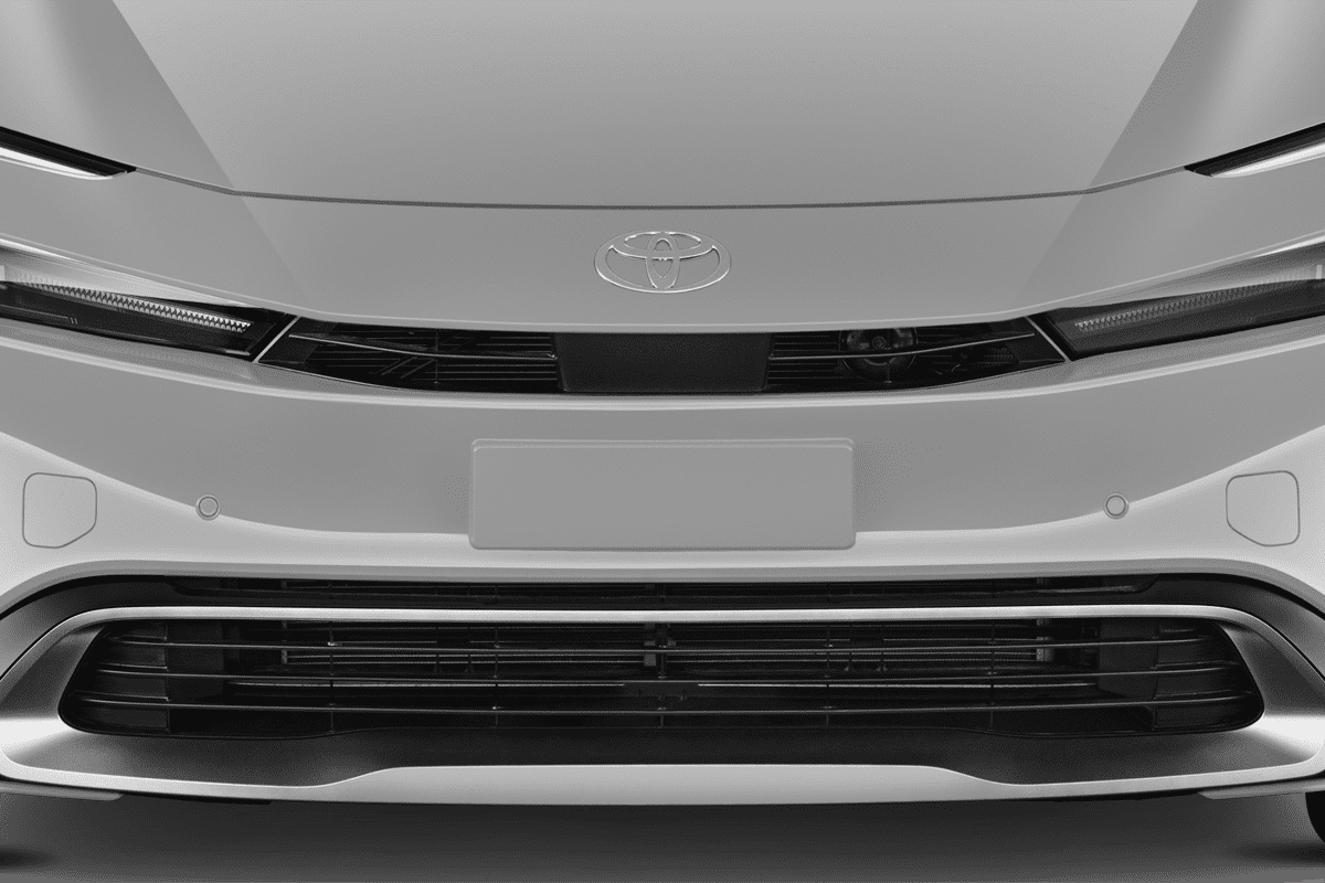 Kühlergrill eines Toyota Prius Plug-in Hybrid