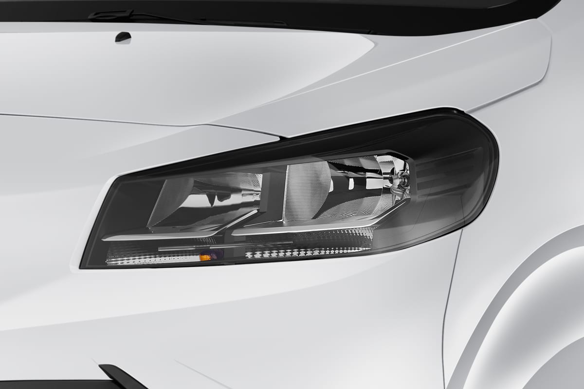 Frontscheinwerfer eines Toyota Proace