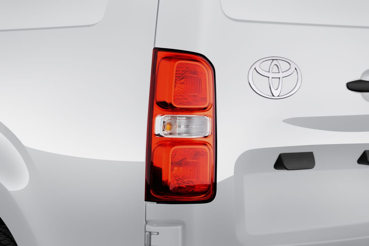 Heckleuchten eines Toyota Proace