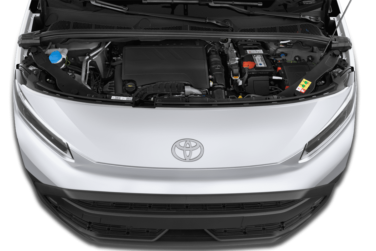 Motorraum eines Toyota Proace City