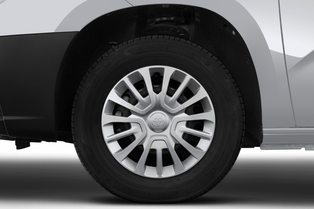 Radkappe oder Felge eines Toyota Proace City