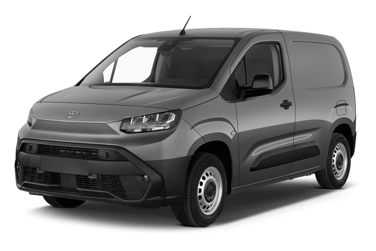 Schräge Frontansicht eines Toyota Proace City Electric, freigestellt