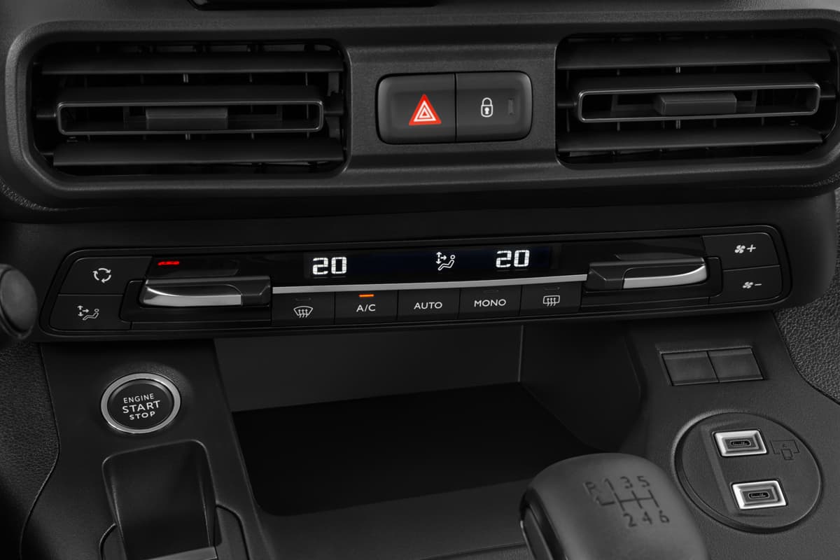 Klimasteuerung eines Toyota Proace City Verso