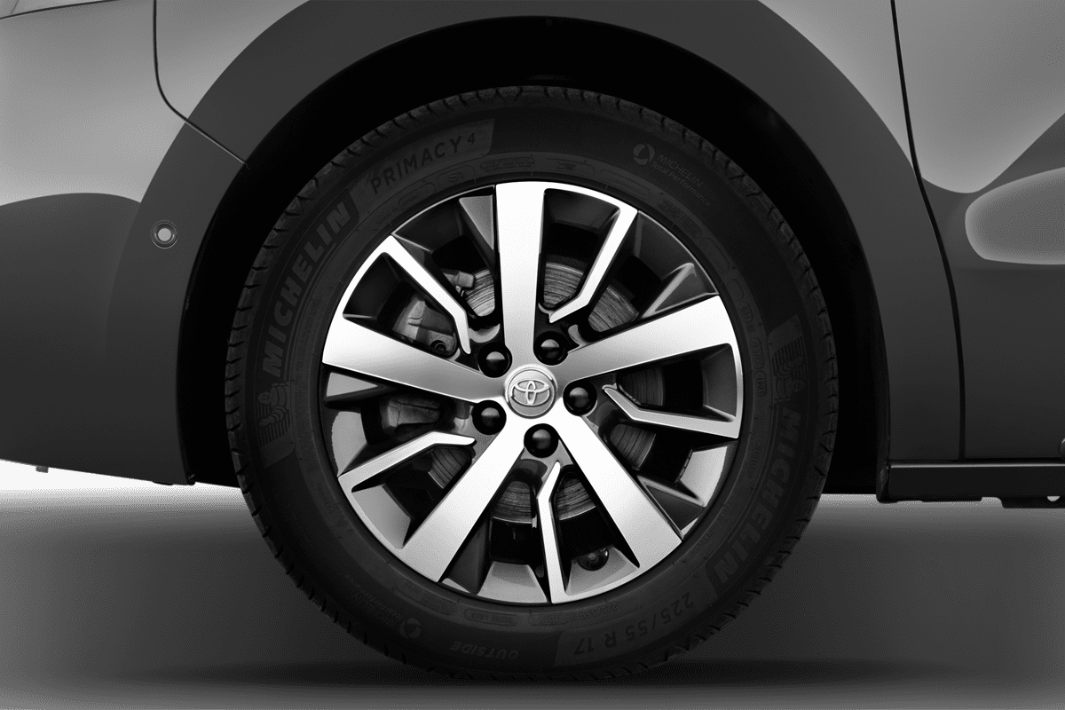 Radkappe oder Felge eines Toyota Proace Verso Electric