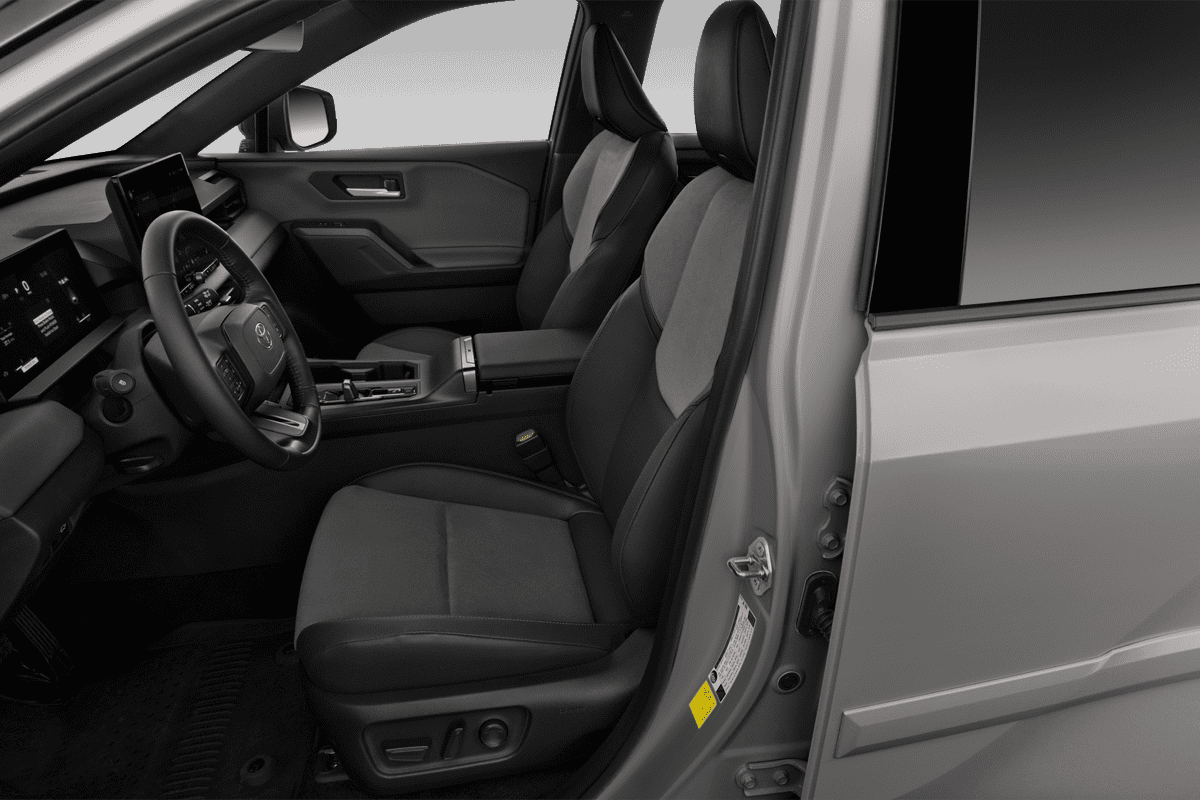 Vordersitze eines Toyota RAV4 Hybrid (neues Modell)