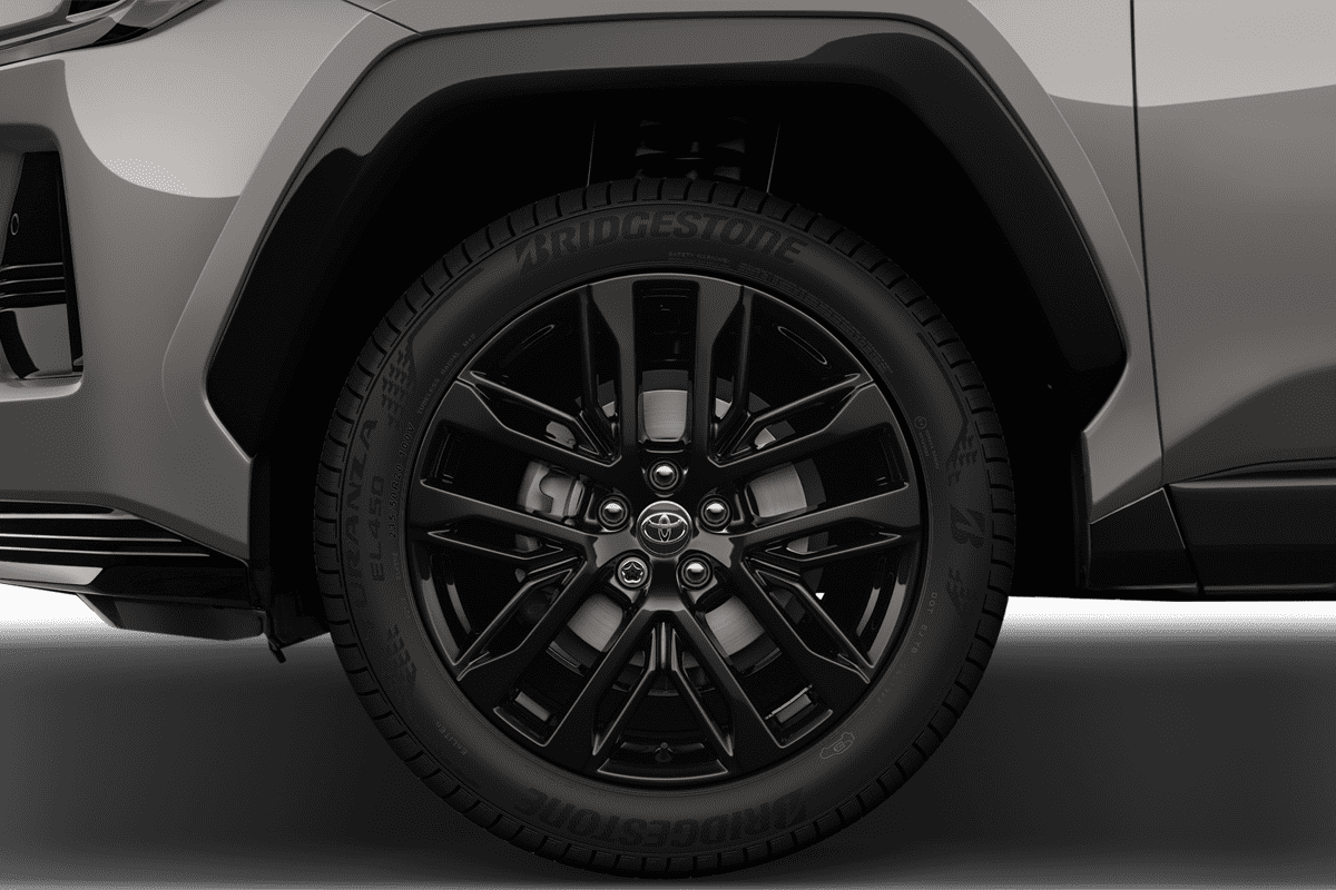 Radkappe oder Felge eines Toyota RAV4 Hybrid