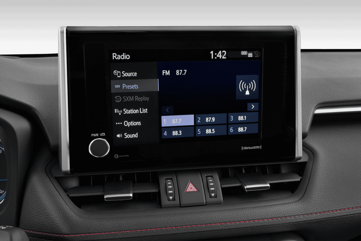 Audiosystem eines Toyota RAV4 Plug-In-Hybrid
