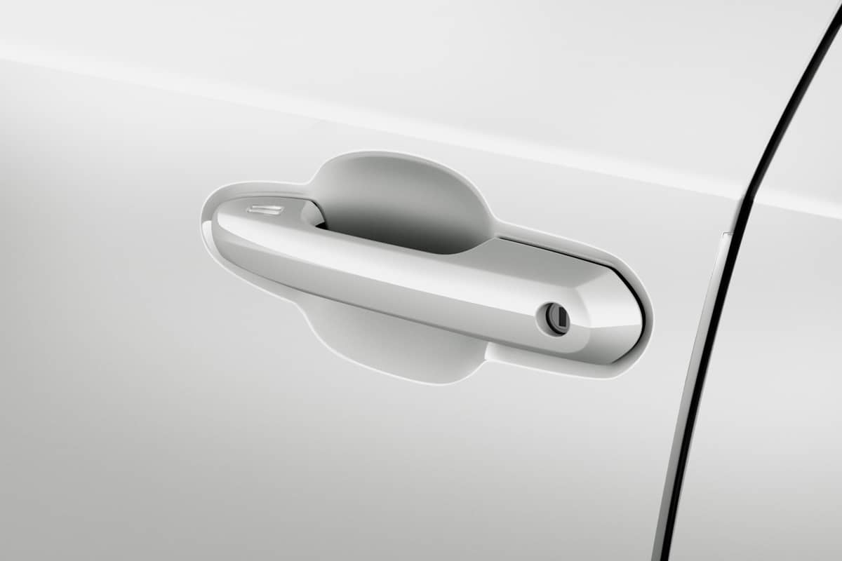 Türgriff eines Toyota RAV4 Plug-In-Hybrid