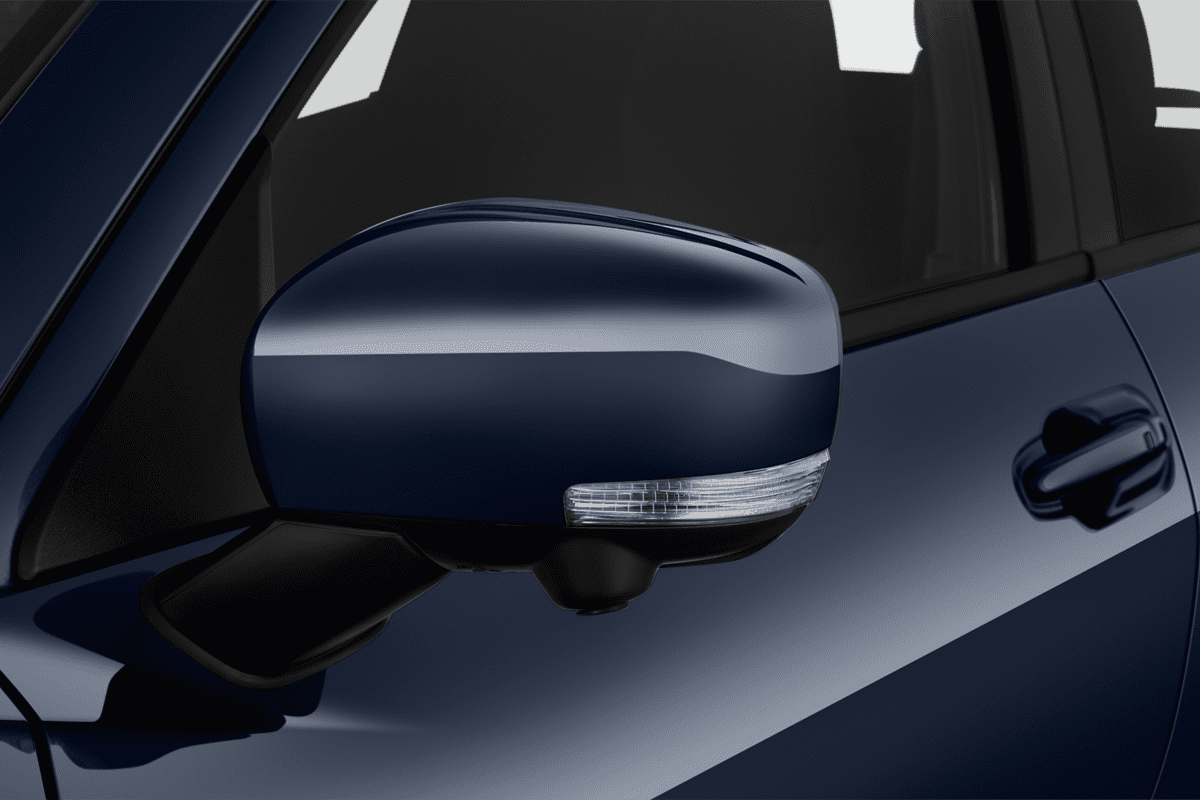 Rückspiegel eines Toyota Urban Cruiser (neues Modell)