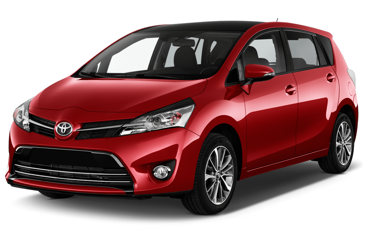 Schräge Frontansicht eines Toyota Verso, freigestellt