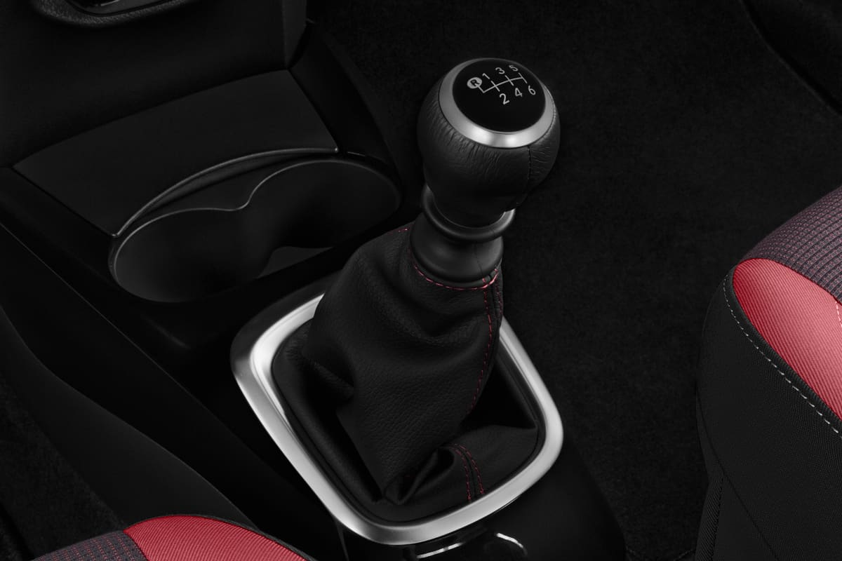 Schaltknüppel eines Toyota Yaris GR-S