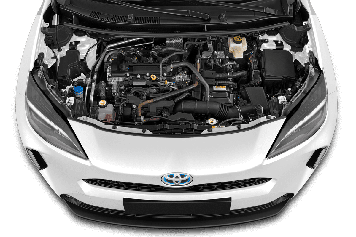 Motorraum eines Toyota Yaris Cross Hybrid
