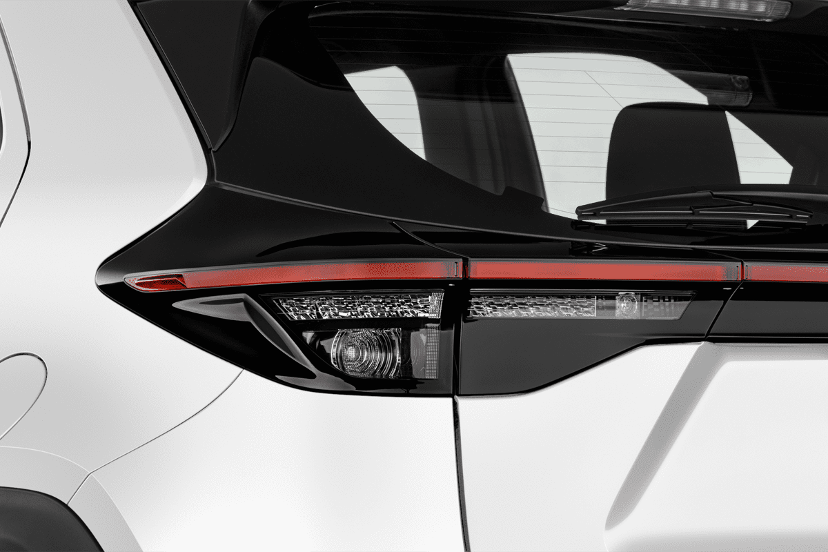 Heckleuchten eines Toyota Yaris Cross Hybrid