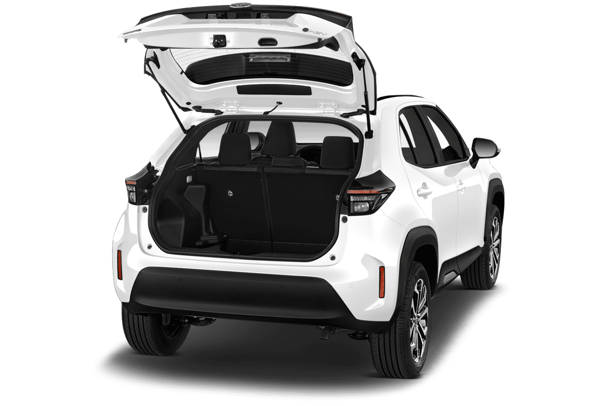 Kofferraum eines Toyota Yaris Cross Hybrid