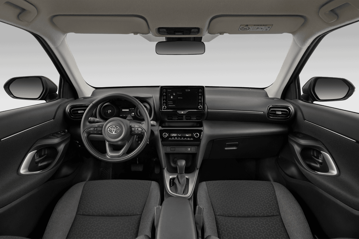 Armaturenbrett eines Toyota Yaris Cross Hybrid 