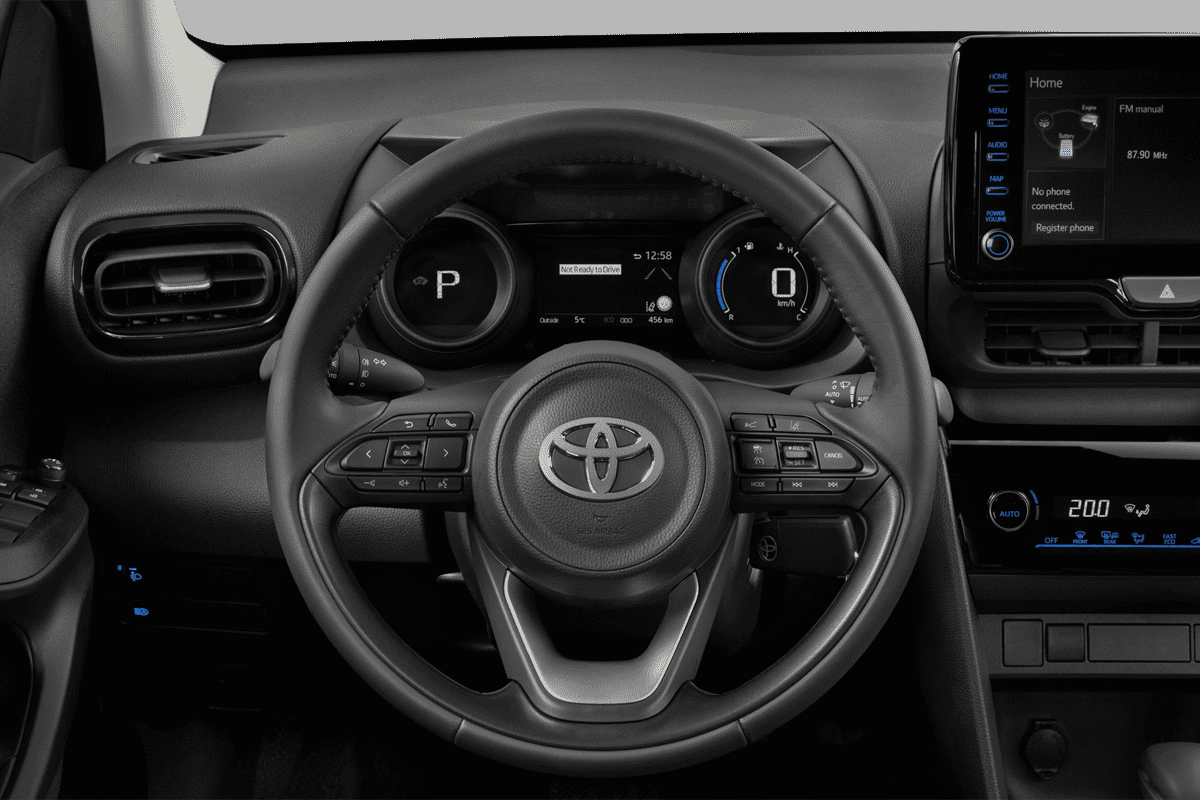 Lenkrad eines Toyota Yaris Cross Hybrid 