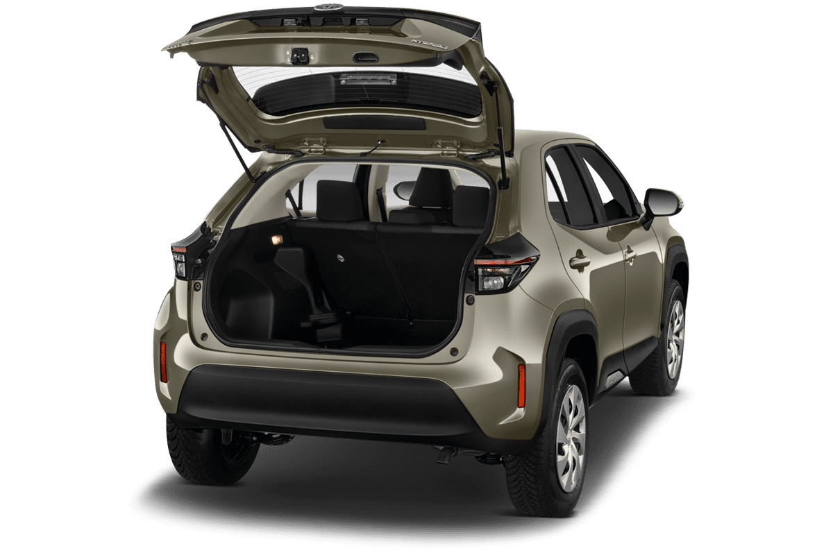 Kofferraum eines Toyota Yaris Cross Hybrid 