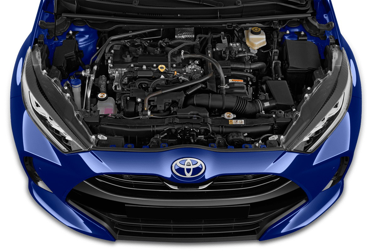 Motorraum eines Toyota Yaris Hybrid