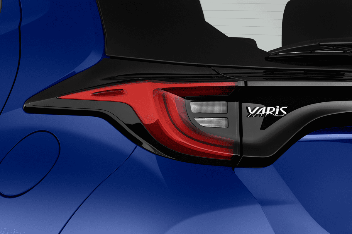 Heckleuchten eines Toyota Yaris Hybrid