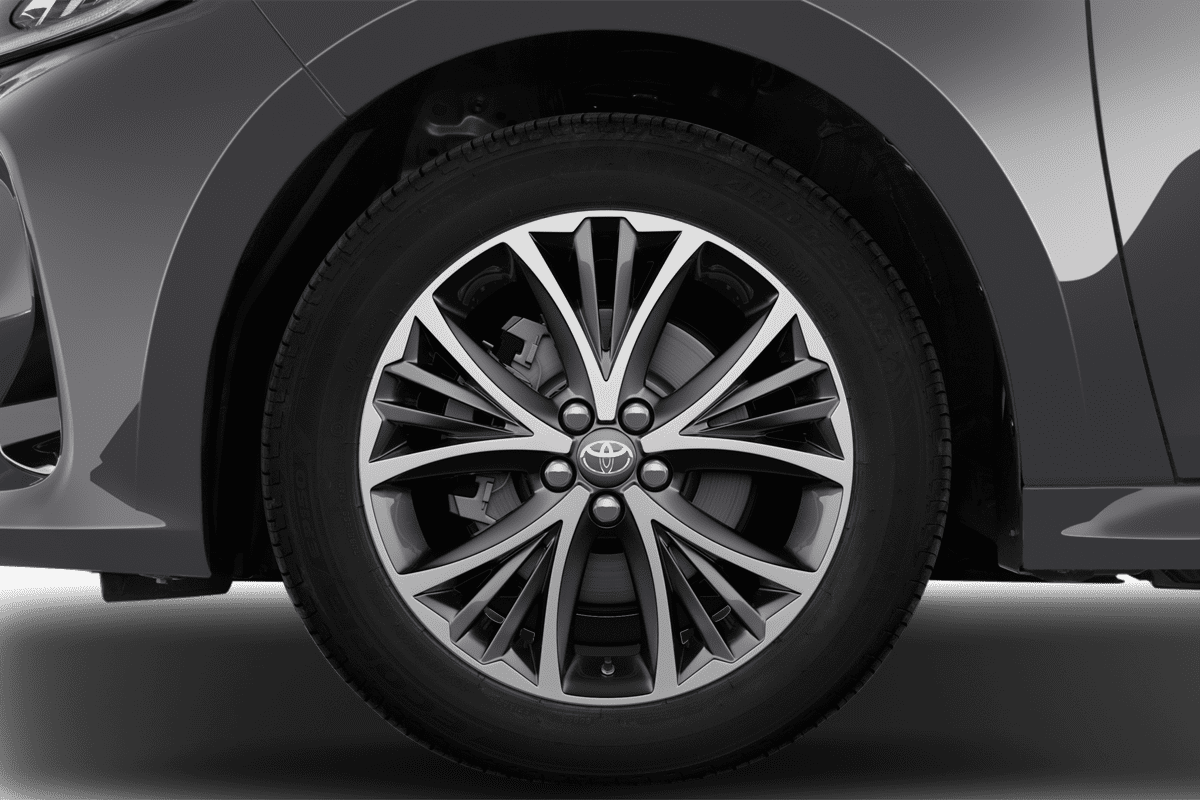 Radkappe oder Felge eines Toyota Yaris Hybrid