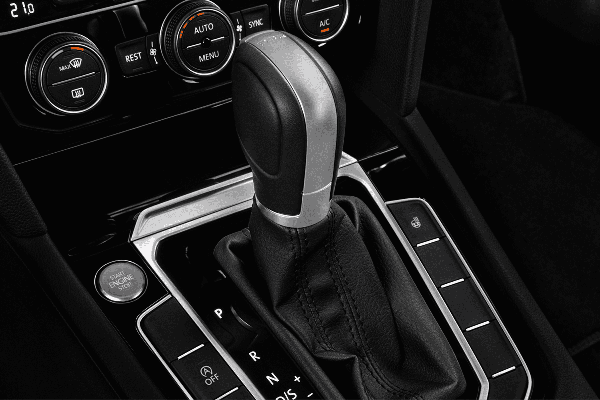Schaltknüppel eines VW Arteon Plug-in-Hybrid