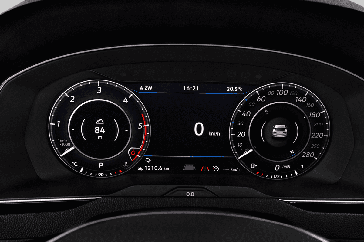 Kombiinstrument eines VW Arteon Plug-in-Hybrid