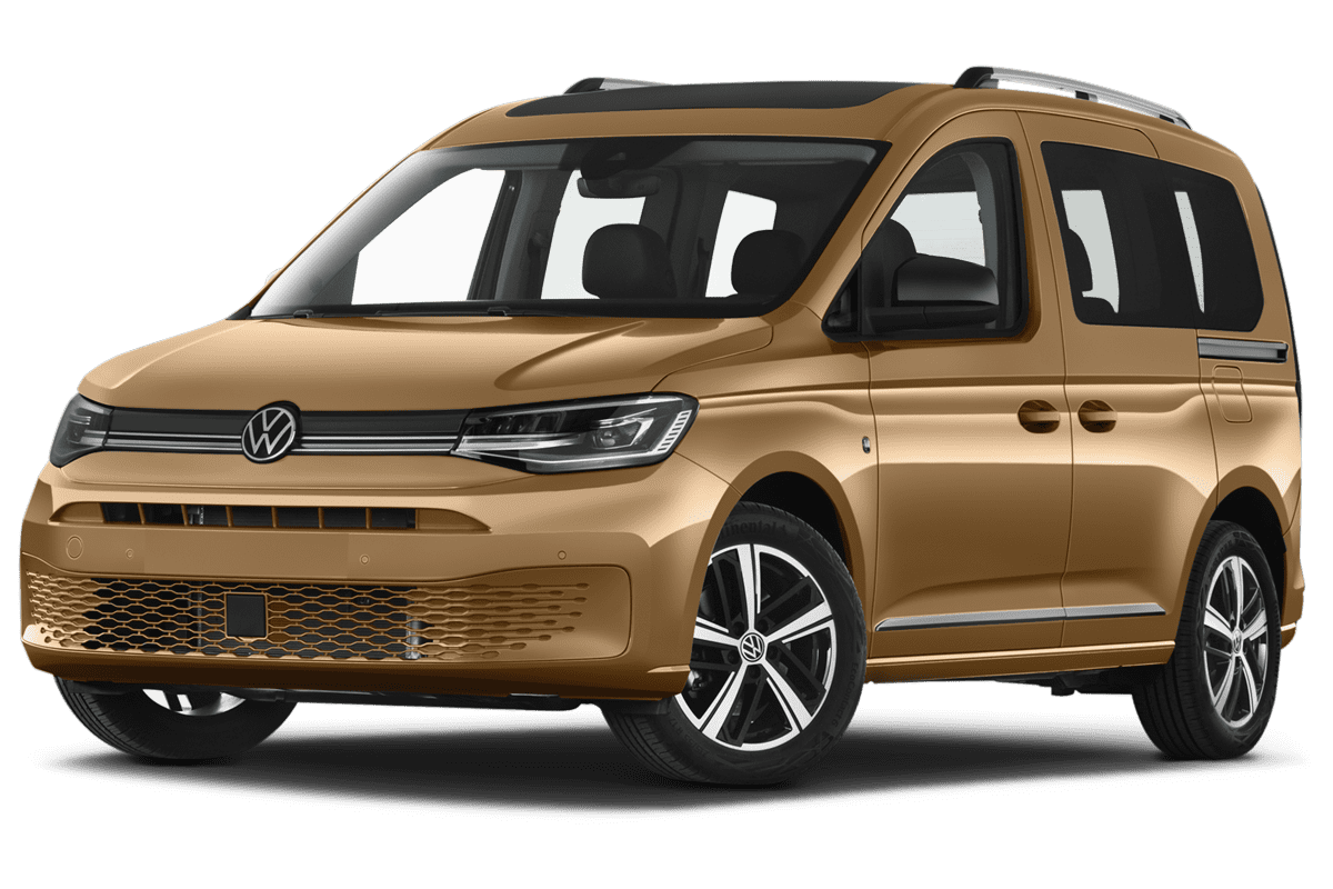 Tiefe, schräge Heckansicht eines VW Caddy Maxi GOAL , freigestellt