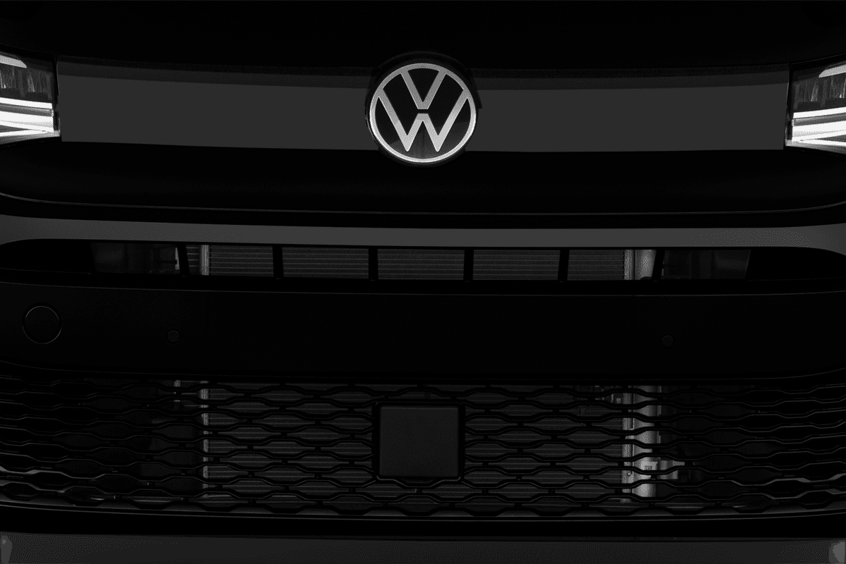 Kühlergrill eines VW Caddy