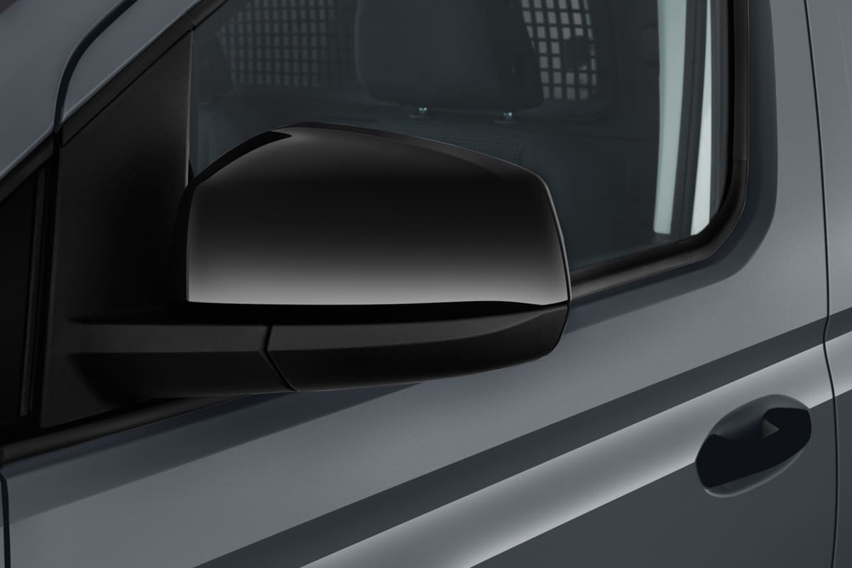 Rückspiegel eines VW Caddy Cargo