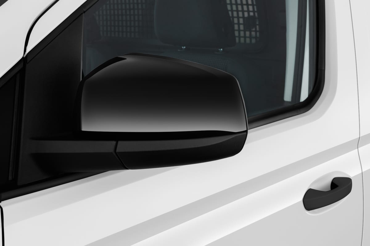 Rückspiegel eines VW Caddy Cargo