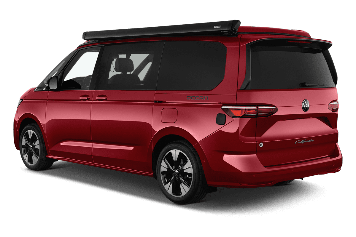 Schräge Heckansicht eines VW California , freigestellt