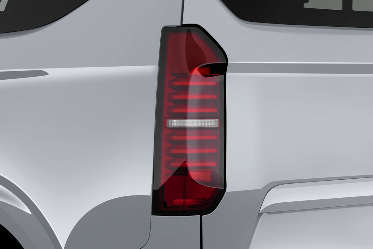 Heckleuchten eines VW Caravelle 