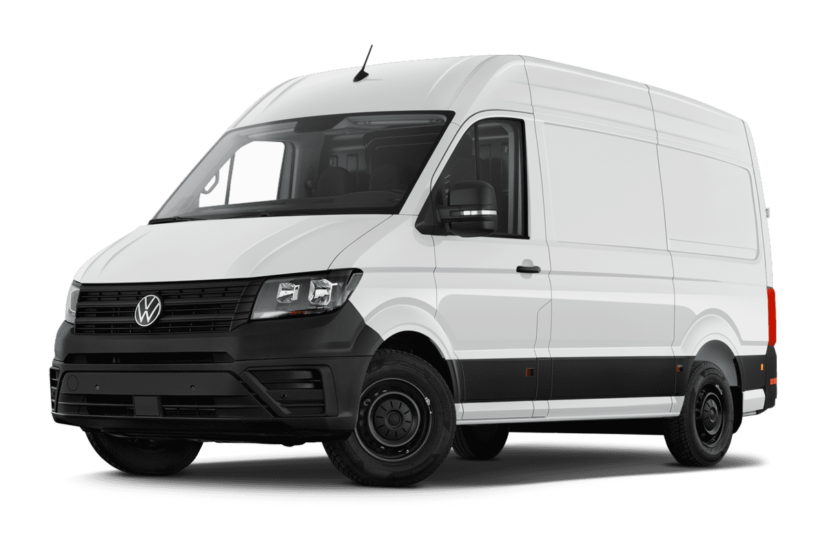Tiefe, schräge Heckansicht eines VW Crafter Kastenwagen, freigestellt