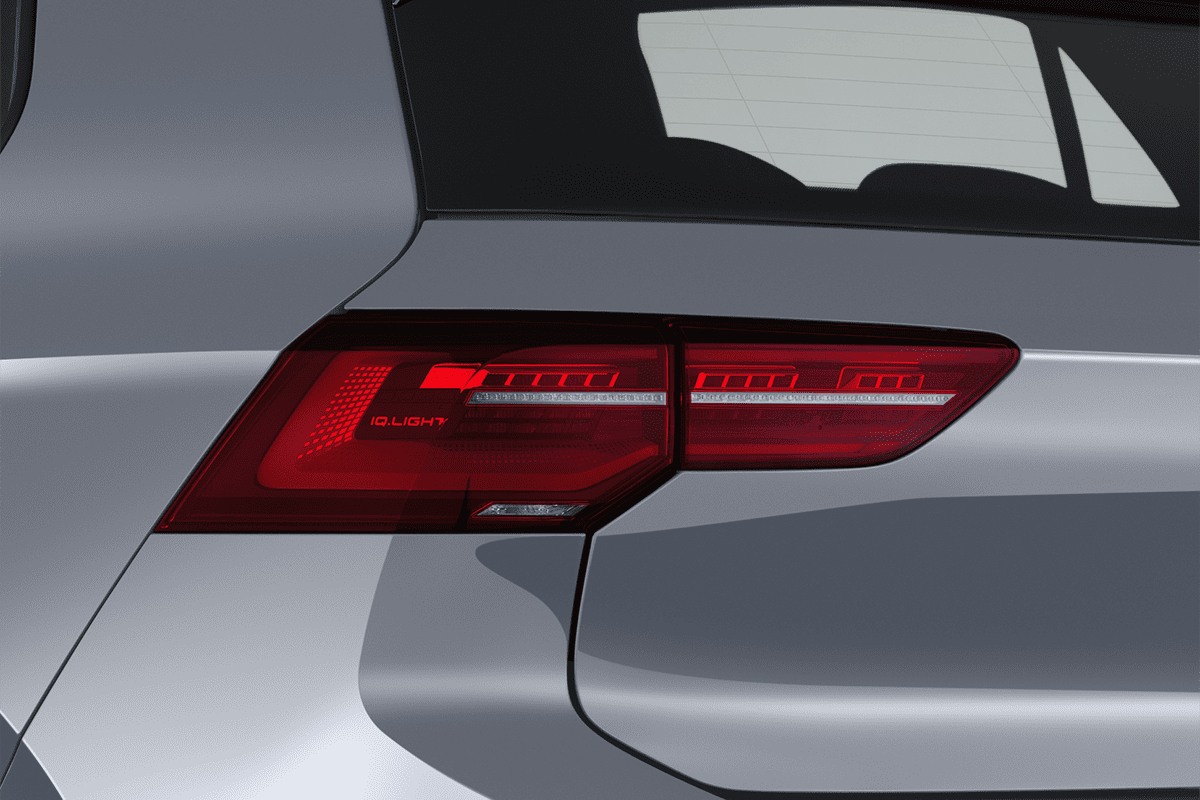 Heckleuchten eines VW Golf 8 GTI