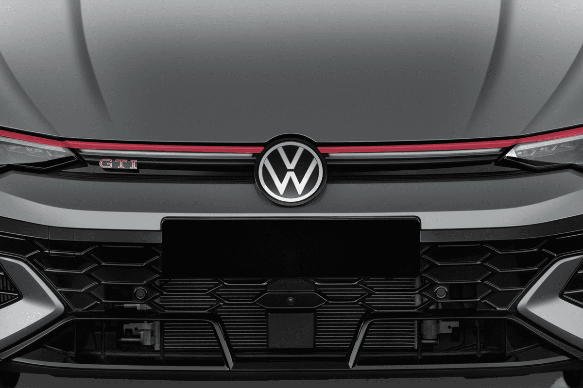 Kühlergrill eines VW Golf 8 GTI Clubsport