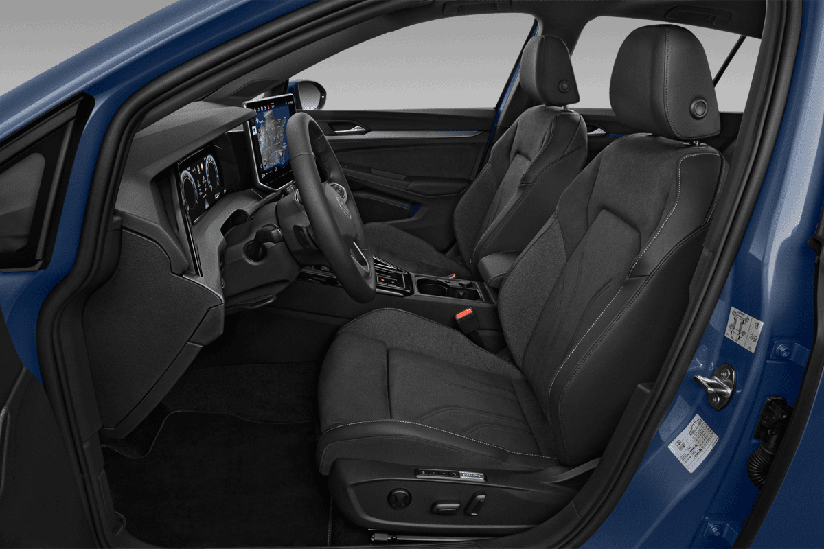 Vordersitze eines VW Golf 8