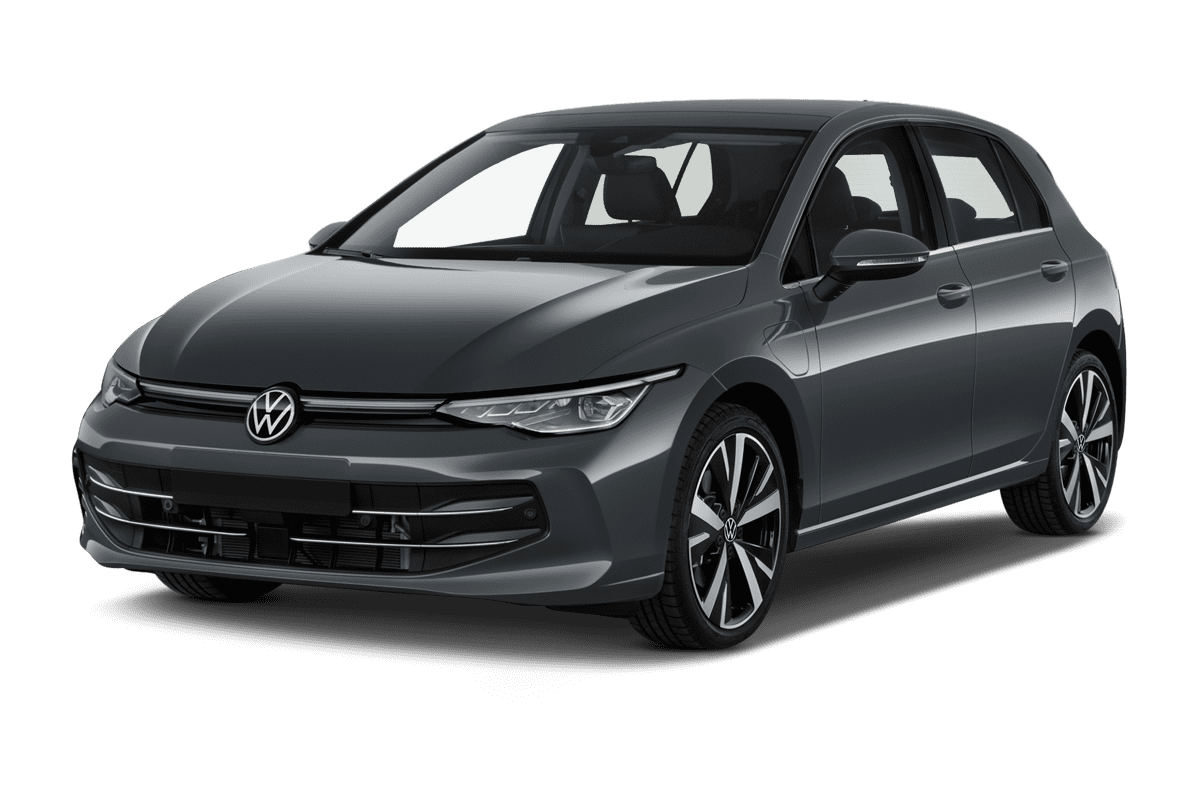 Schräge Frontansicht eines VW Golf 8 Plug-in-Hybrid, freigestellt