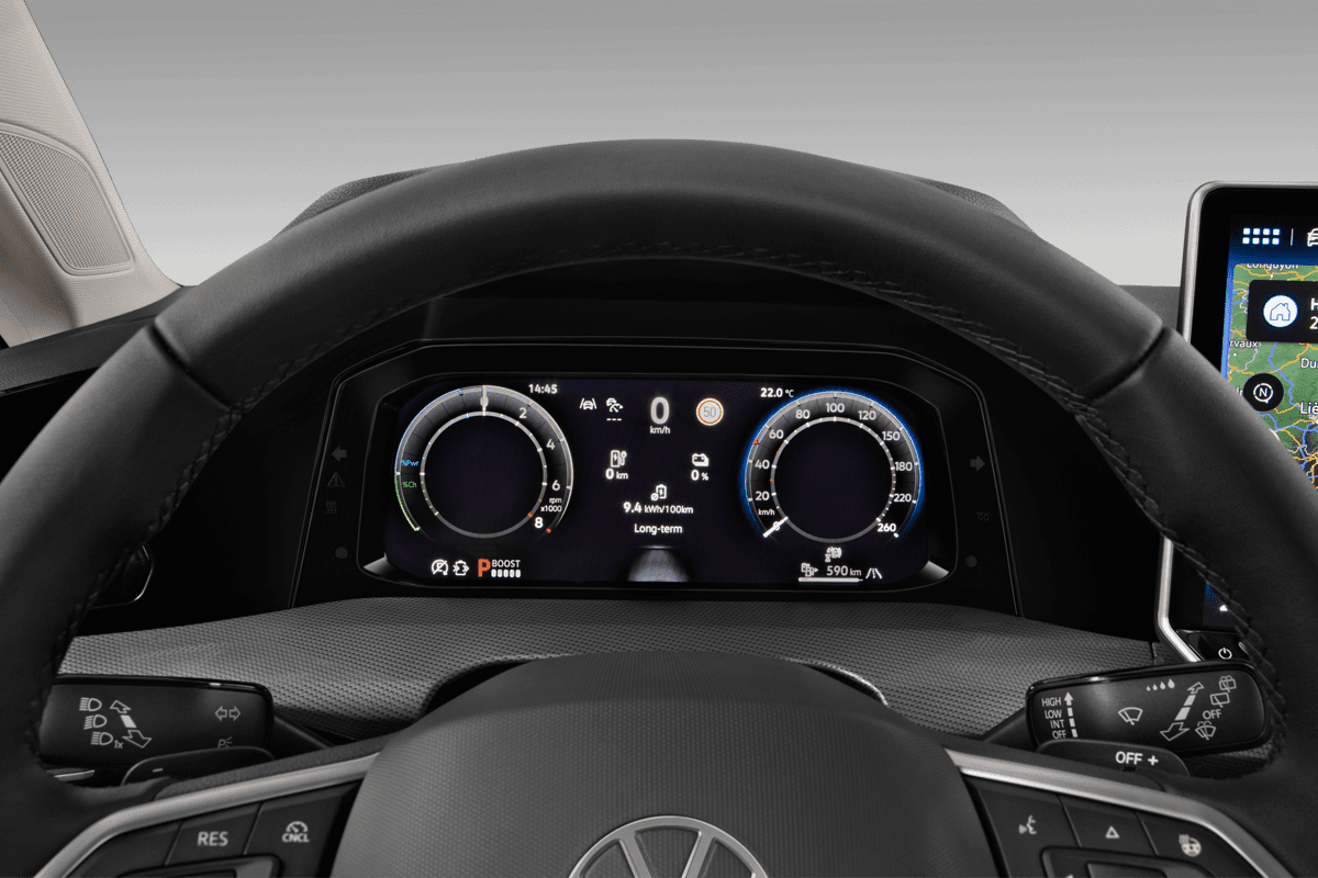 Kombiinstrument eines VW Golf 8 Plug-in-Hybrid
