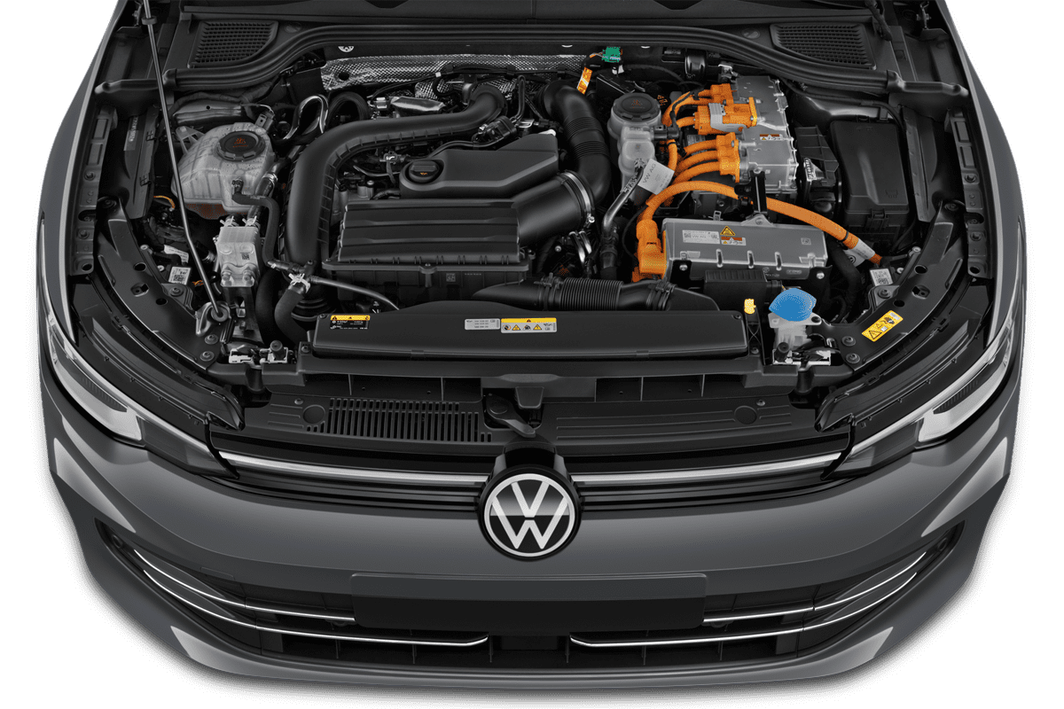Motorraum eines VW Golf 8 Plug-in-Hybrid