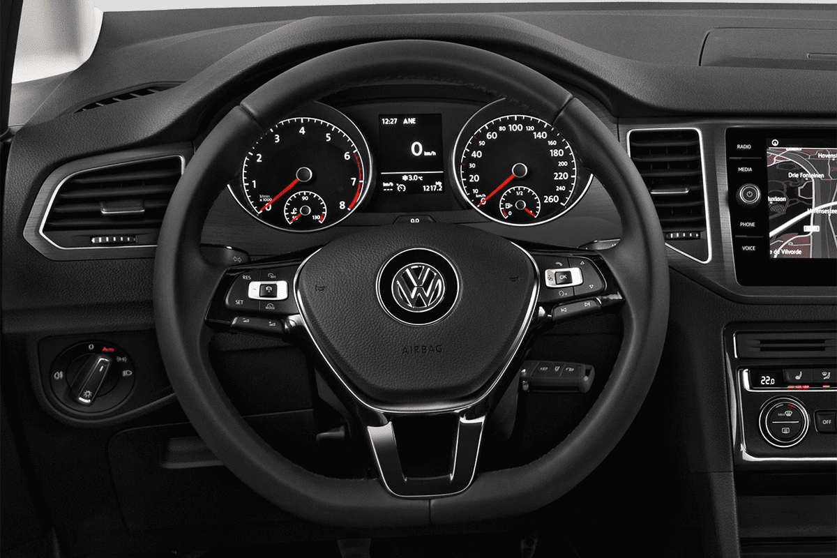 Lenkrad eines VW Golf Sportsvan