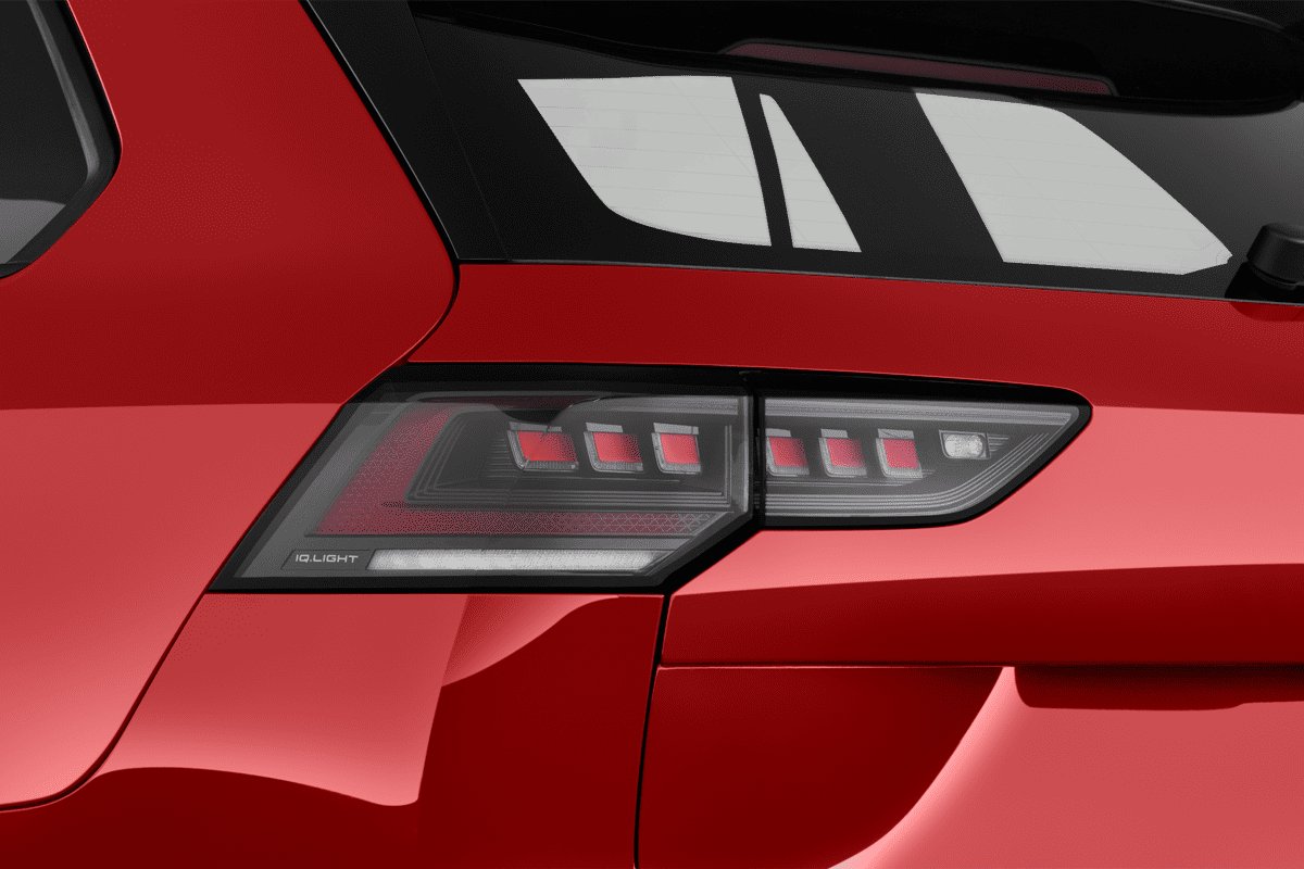 Heckleuchten eines VW Golf 8 Variant