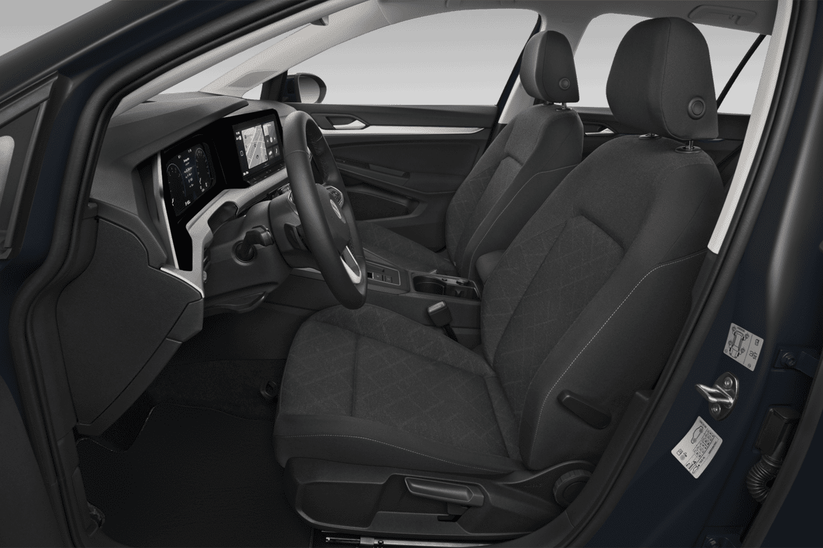 Vordersitze eines VW Golf 8 Variant GOAL