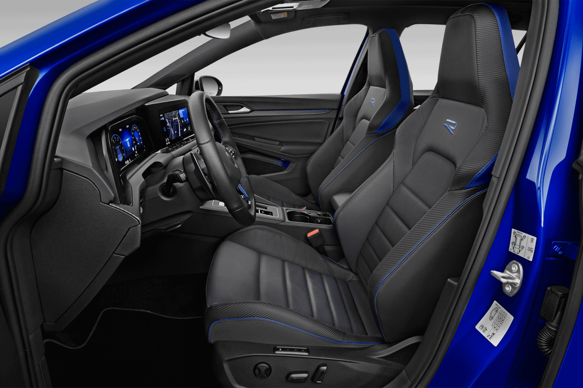 Vordersitze eines VW Golf 8 Variant R