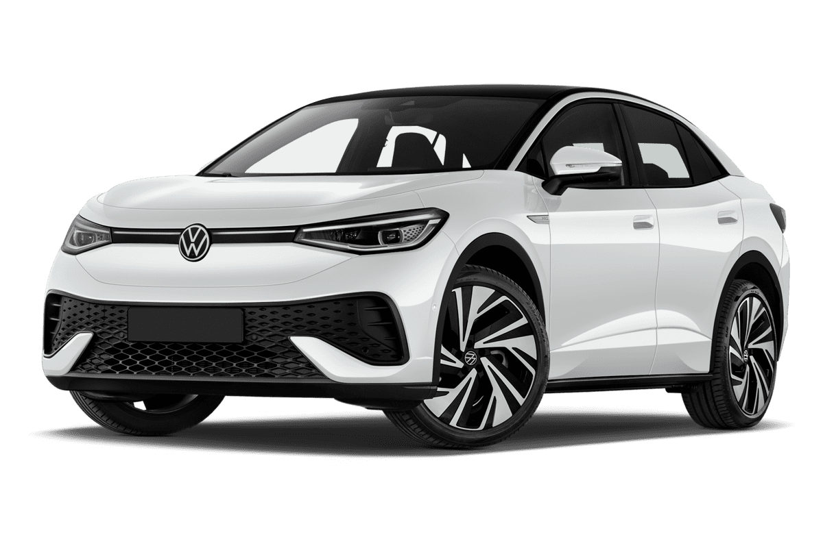 Tiefe, schräge Heckansicht eines VW ID.5, freigestellt