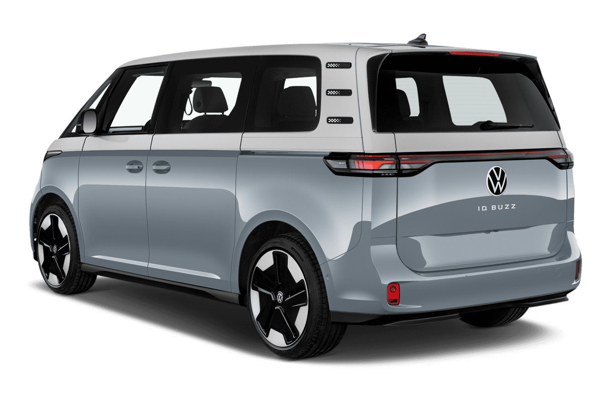 Schräge Heckansicht eines VW ID. Buzz, freigestellt