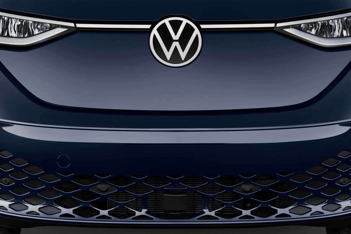 Kühlergrill eines VW ID. Buzz Cargo