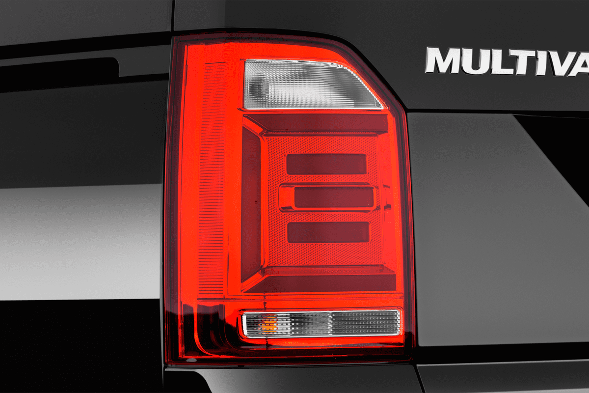 Heckleuchten eines VW Multivan Conceptline