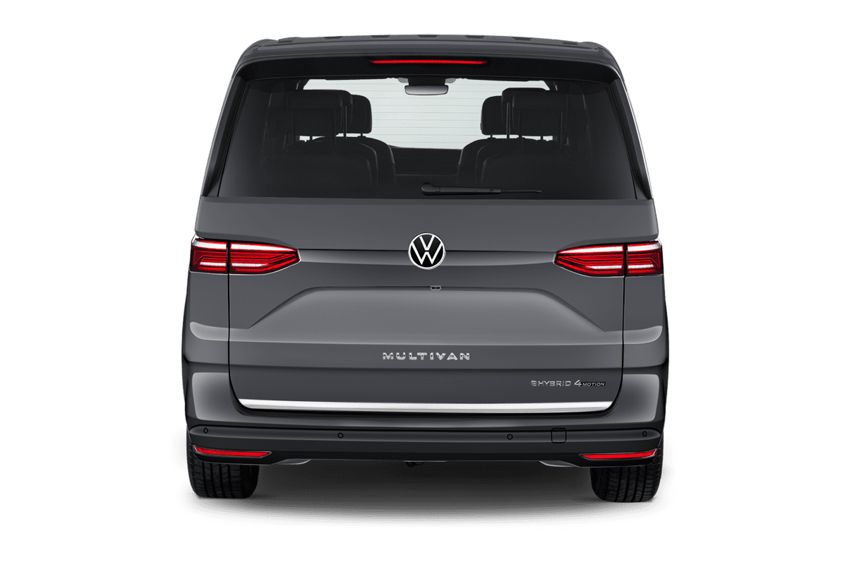 Heckansicht eines VW Multivan Plug-in-Hybrid