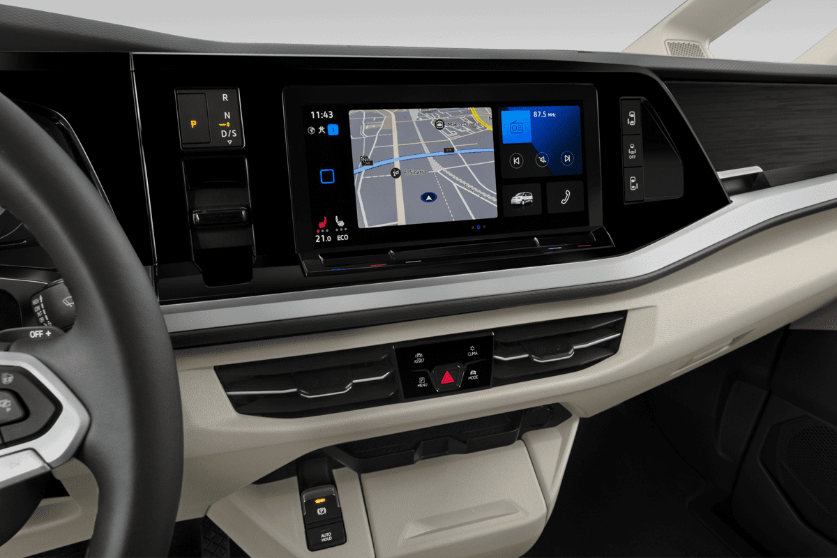 Mittelkonsole eines VW Multivan Plug-in-Hybrid