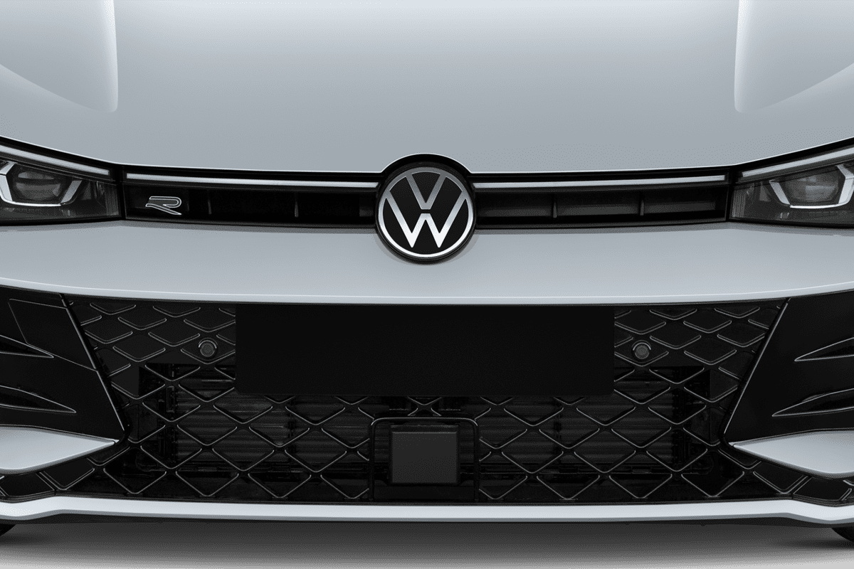 Kühlergrill eines VW Passat Variant 